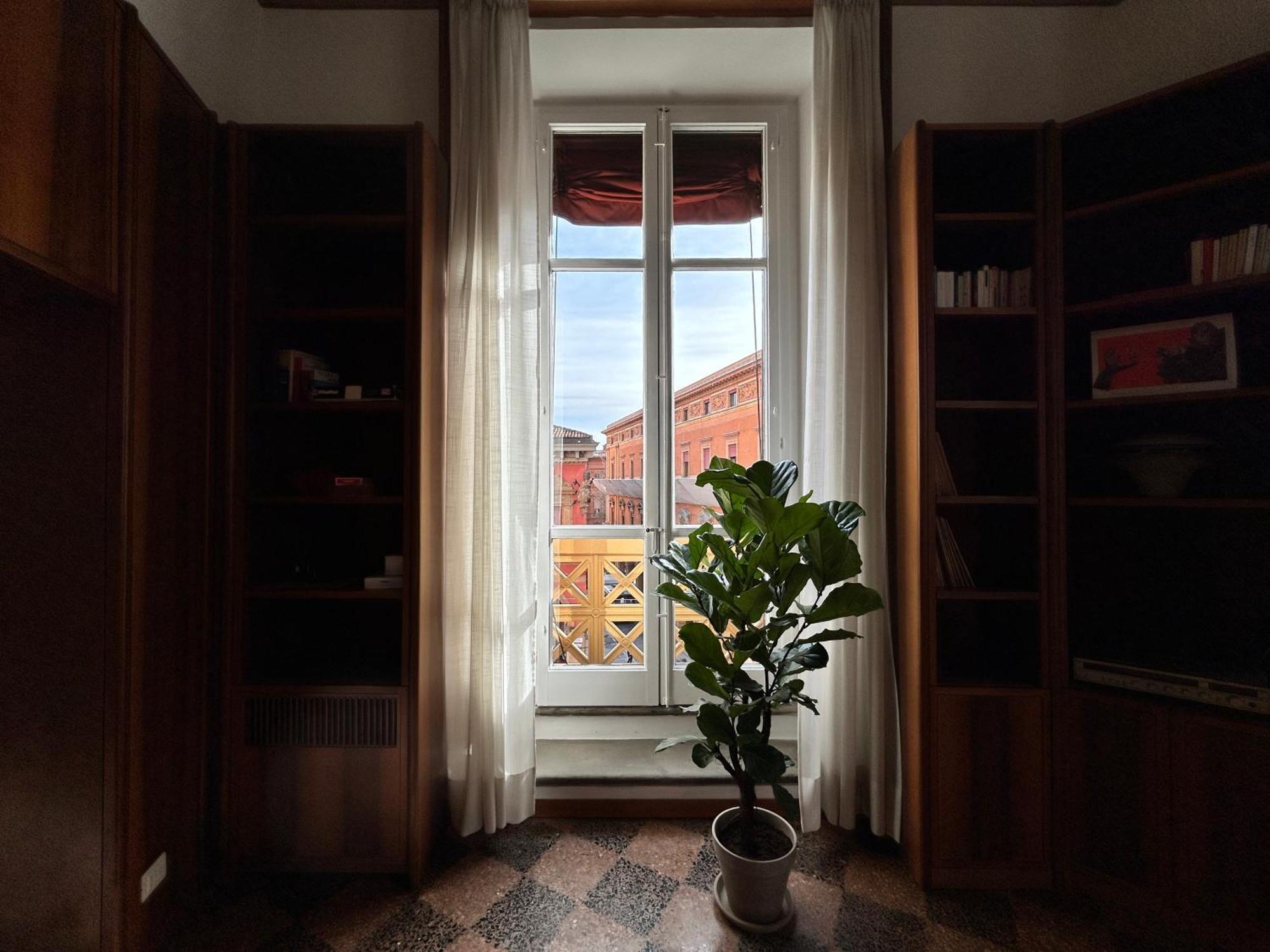 Frame Bologna — Foto 2